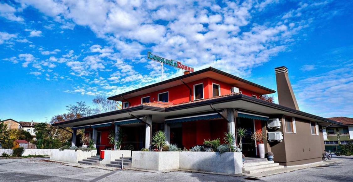 Locanda Rossa Romans di Varmo Exterior foto