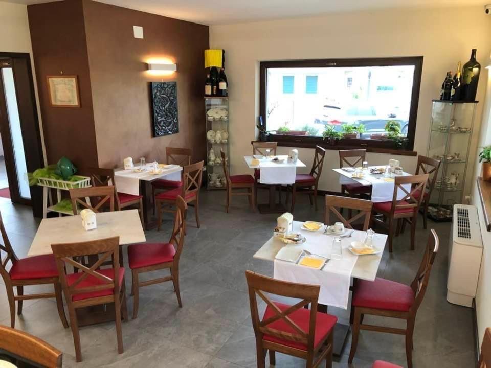Locanda Rossa Romans di Varmo Exterior foto
